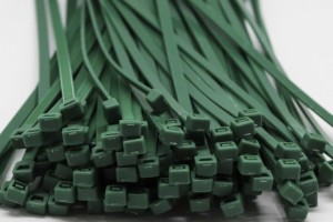 7.6mm x 200mm Dark Green Cable Ties 100pcs